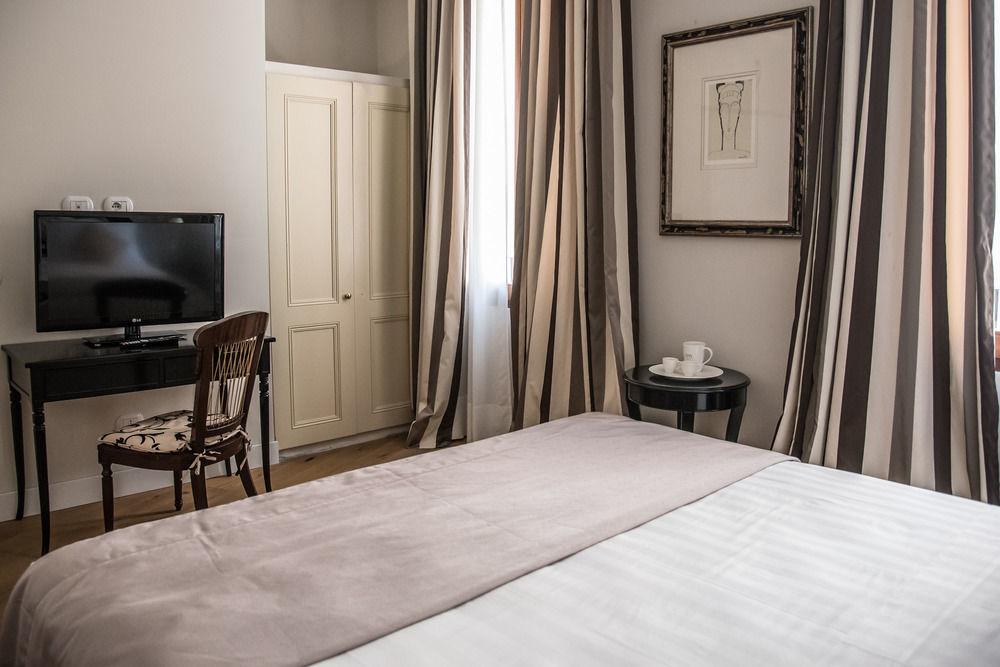 Hotel Monte Cenci Рим Экстерьер фото
